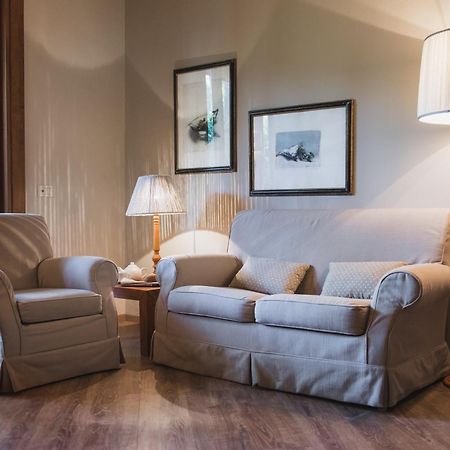 Roccamare Resort - Ville E Appartamenti Кастильоне-делла-Пеская Экстерьер фото